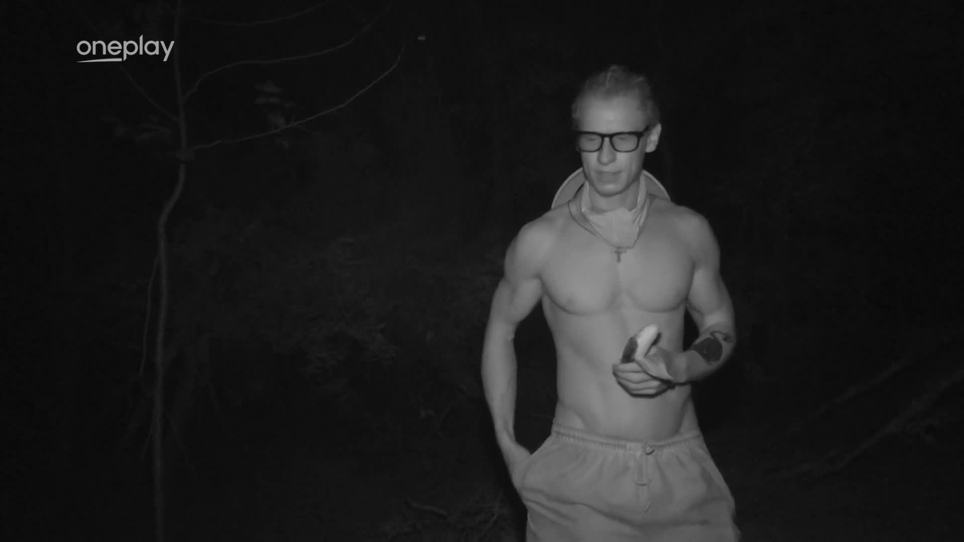 Pájovo další vystoupení při sabotáži v Survivoru: Banán použil jako mikrofon