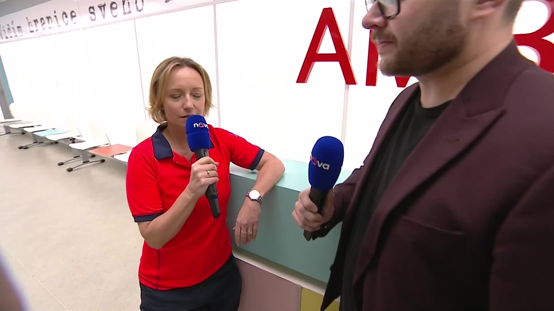 Nová žena v životě Hanáka? Radim Fiala vtipkoval v ateliérech Ordinace