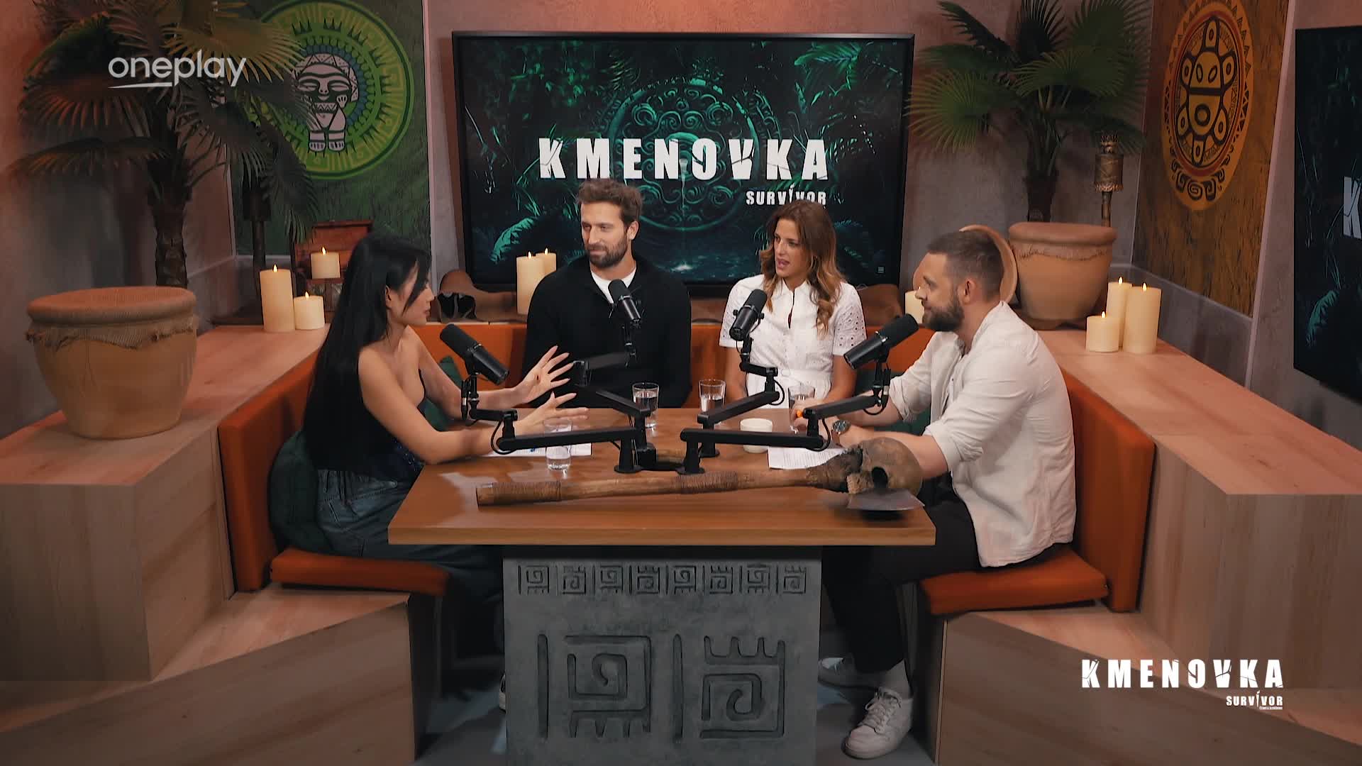 Anet a Michael byli přátelé už před Survivorem. Po zradě ho nechce vidět