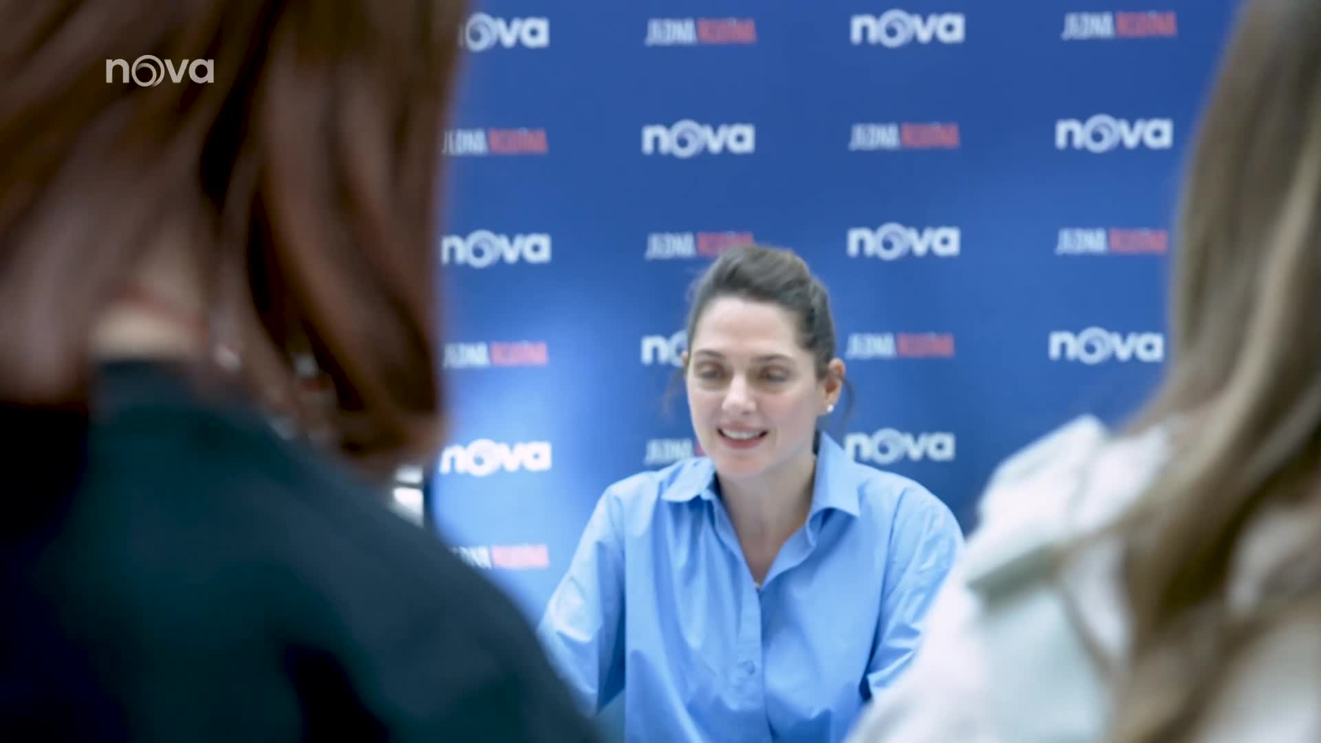 Jedna rodina pomáhá: Charitativní autogramiáda přilákala davy fanoušků