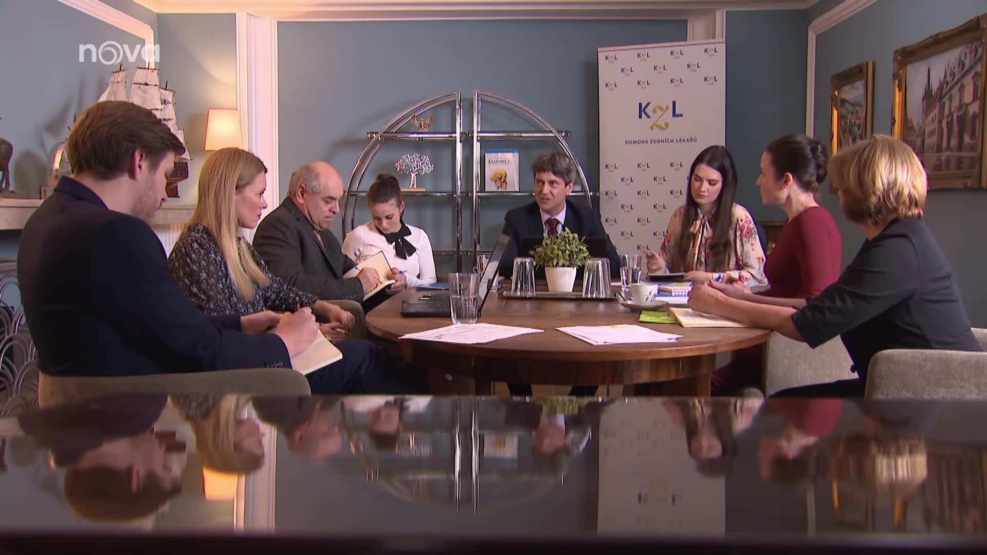 Co uvidíte ve středu v Ulici: Výtržnictví, dusno na Komoře a krok k usmíření