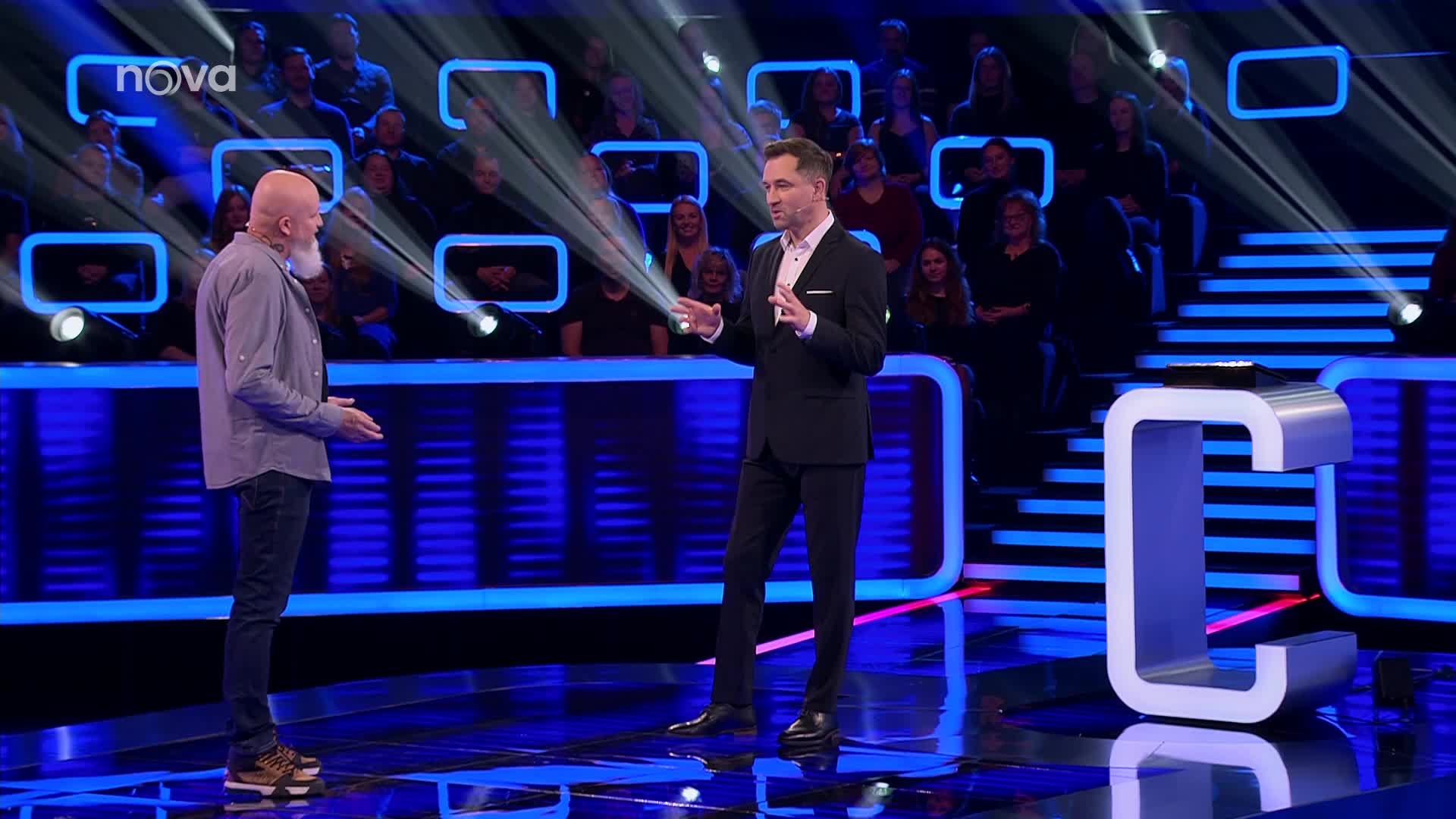 Kalkulátor pod přísným dohledem. V Superlovu podstoupil kontrolu vlasů