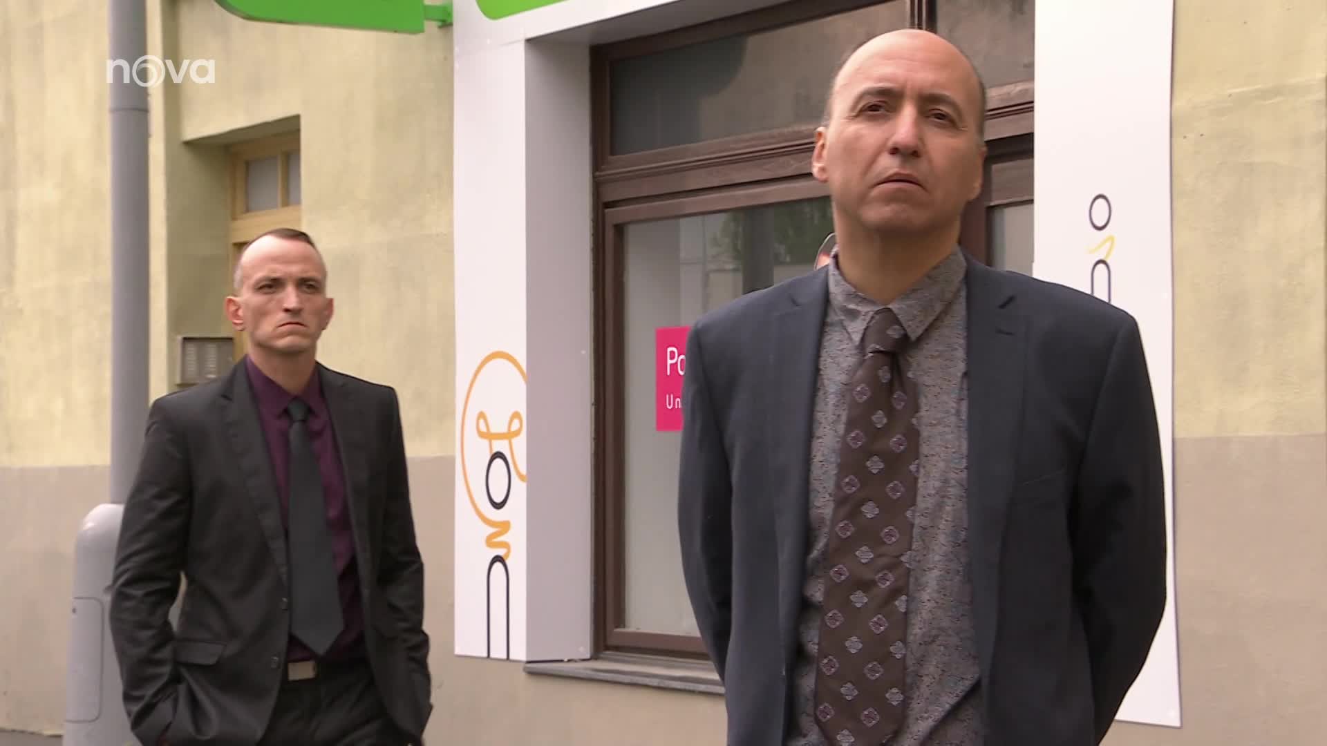 Nevítaný host na svatbě Lumíra v Ulici: Pokladník je zpět