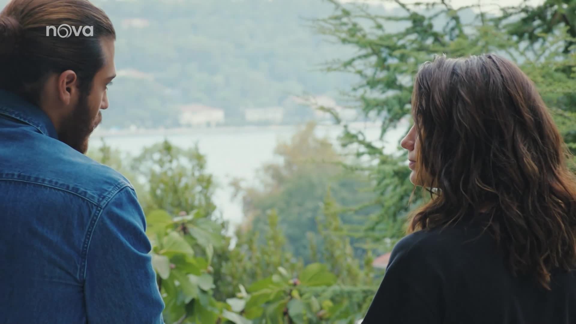 Manželství hvězdy seriálu Zasněná láska prochází krizí! S kým se chce Demet Özdemir soudit?