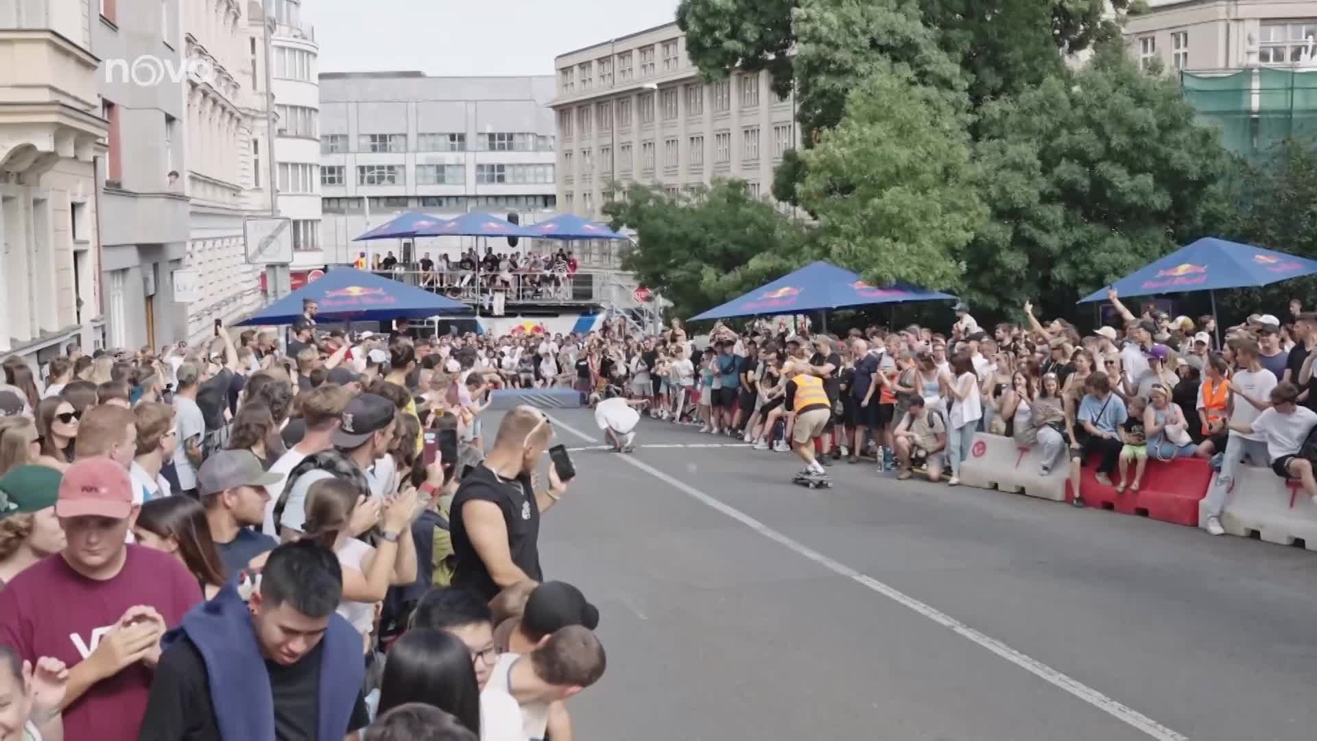 Extrémní skate závod Red Bull Steep Street: Prahu ovládnou profíci z celého světa