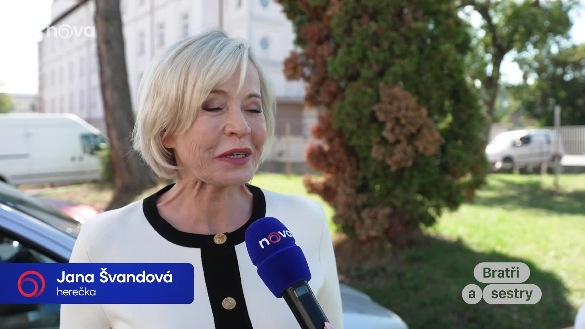 Z Bratrů a sester na přehlídkové molo: Švandová dokazuje, že věk je jen číslo