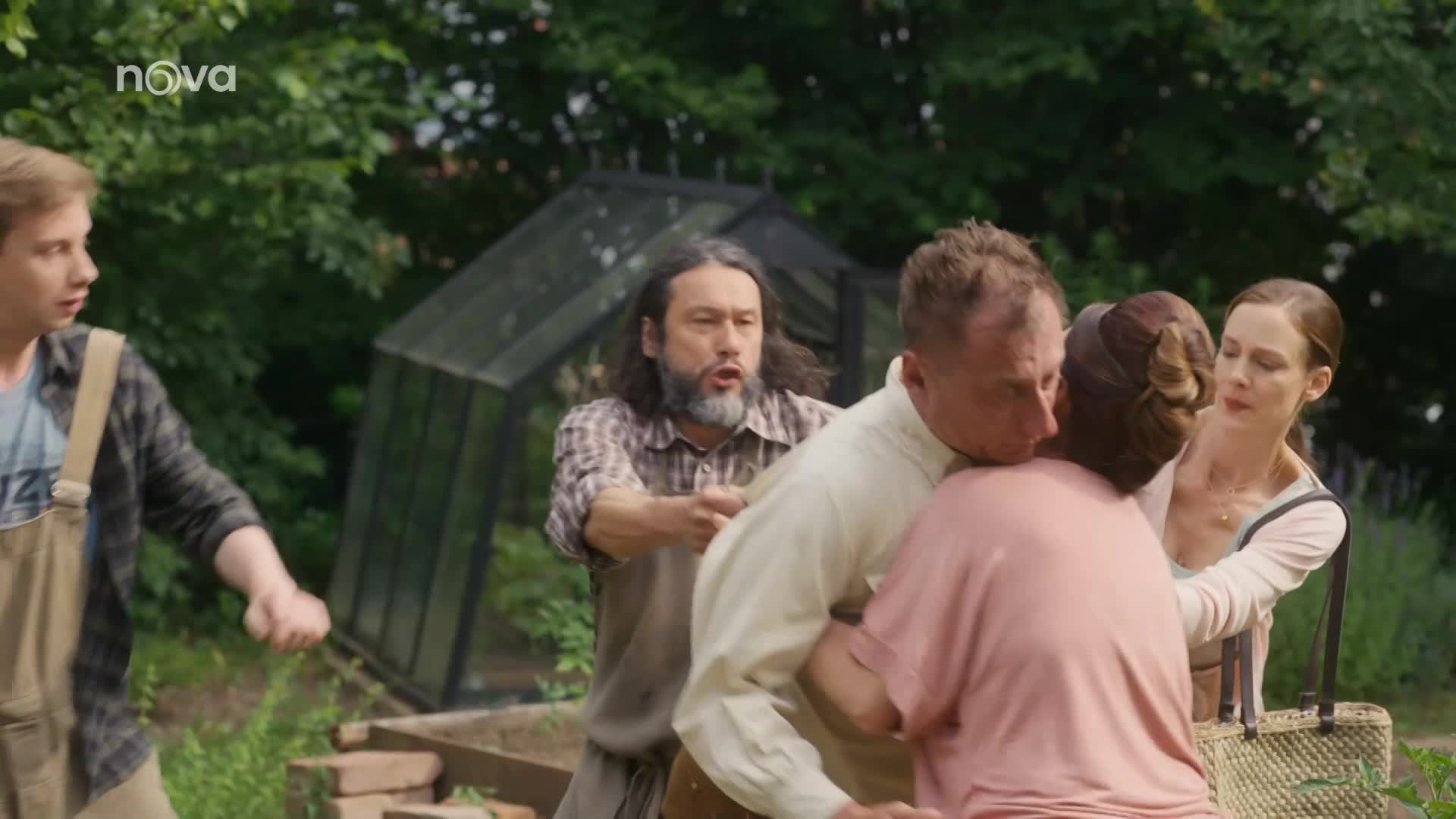 Petr Stach v Milionářích ztuhne šokem. V seriálu přijde o balík peněz
