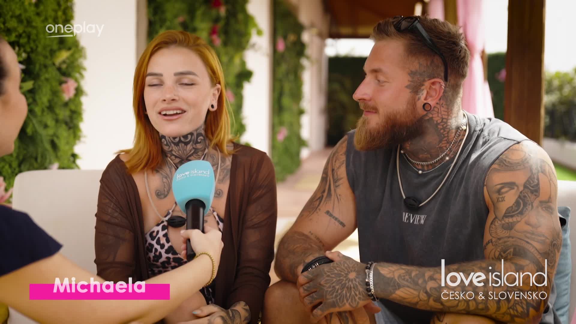 Intimní ozdoby v Love Islandu: Miška a Honza ukázali piercingy