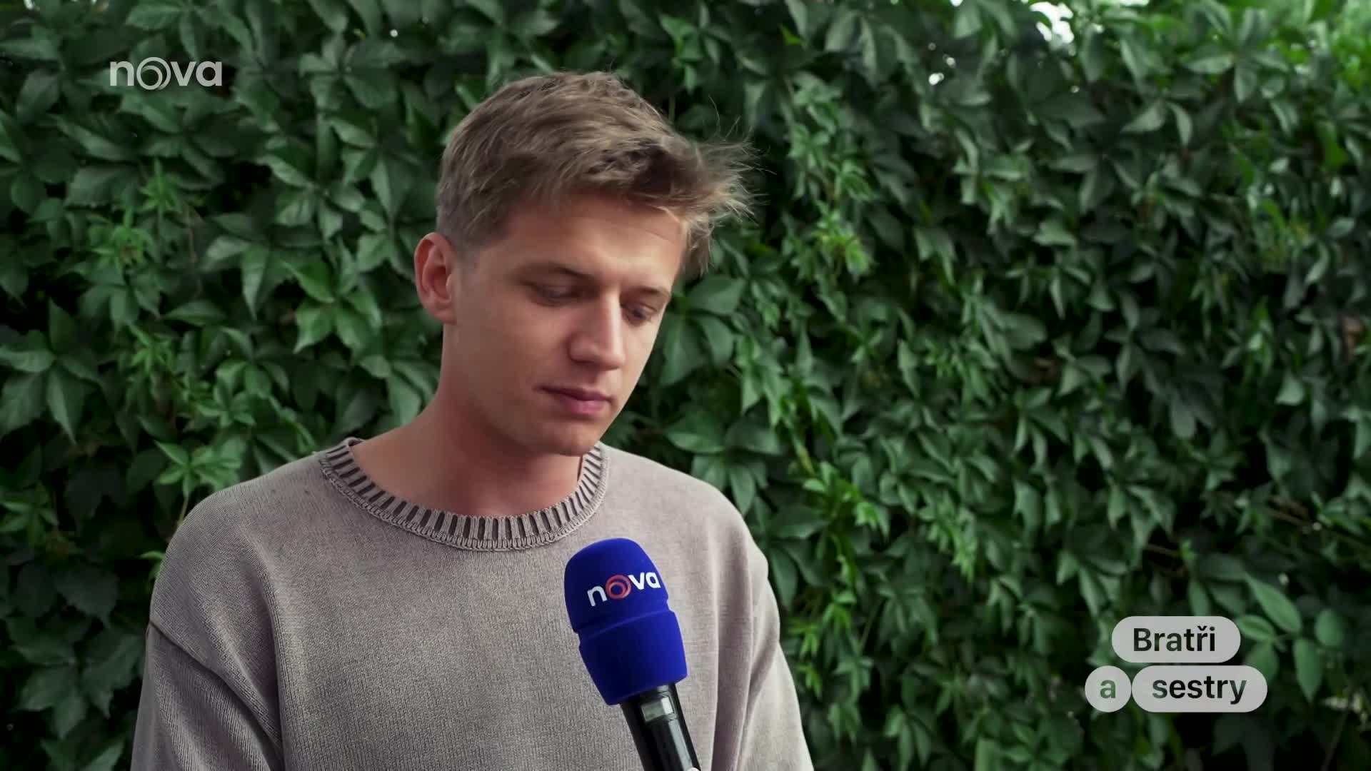 Beleš z Bratrů a sester zažil nehodu i ve skutečnosti. Schytal do divočák
