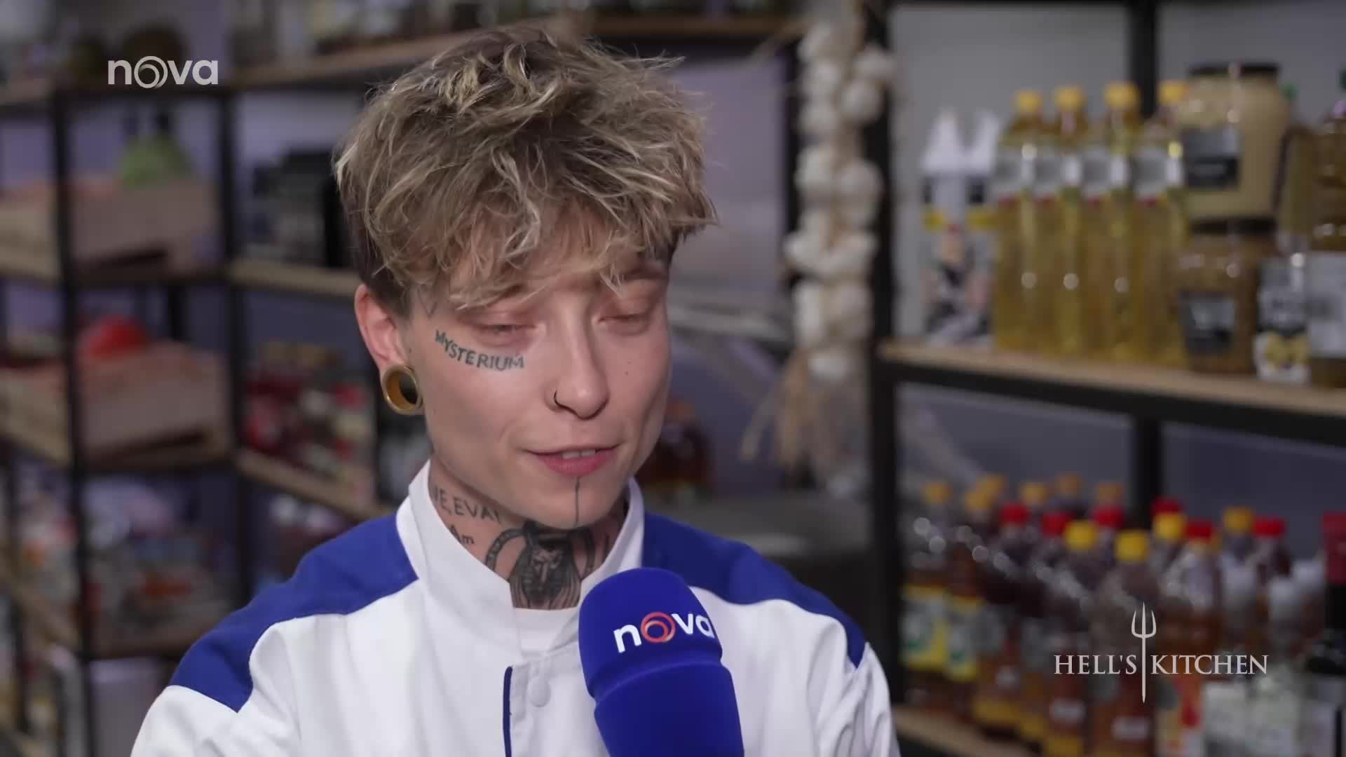 Ave chce být v Hell's Kitchen kapitánka. Její ego utrpělo velkou ránu