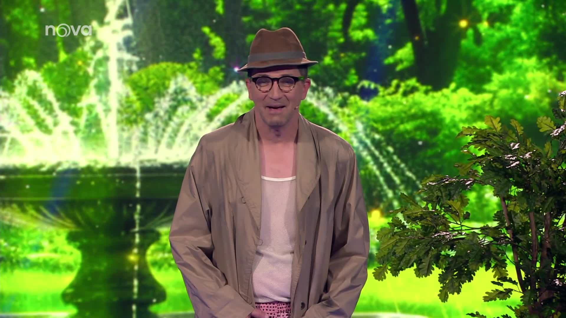 Skutečný důvod zranění Hese? Ruku si zlomil při hrátkách se Solaříkovou
