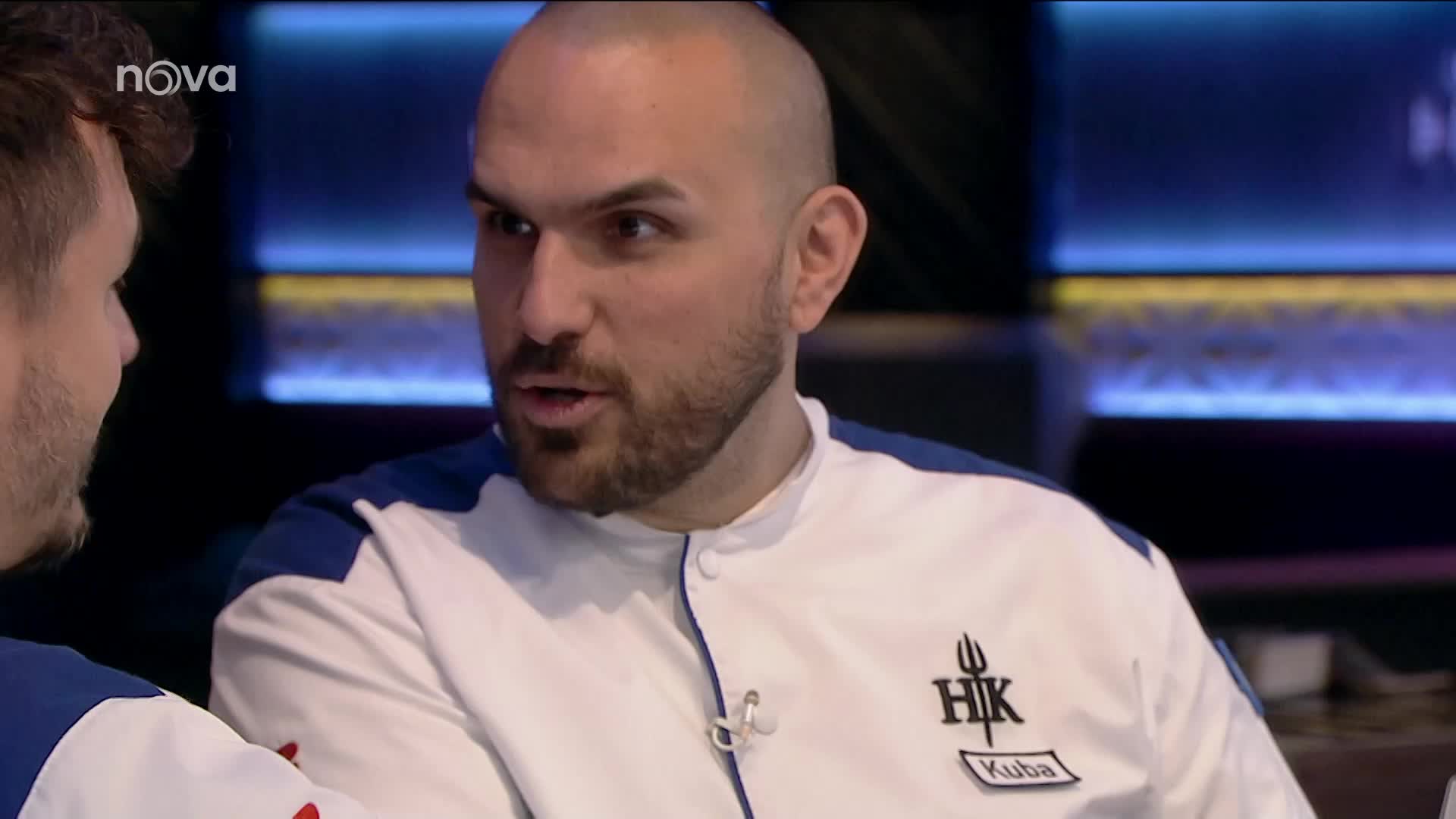 Soutěžícím Hell's Kitchen se kouří z hlavy. Musí poznat recept podle emotikonů