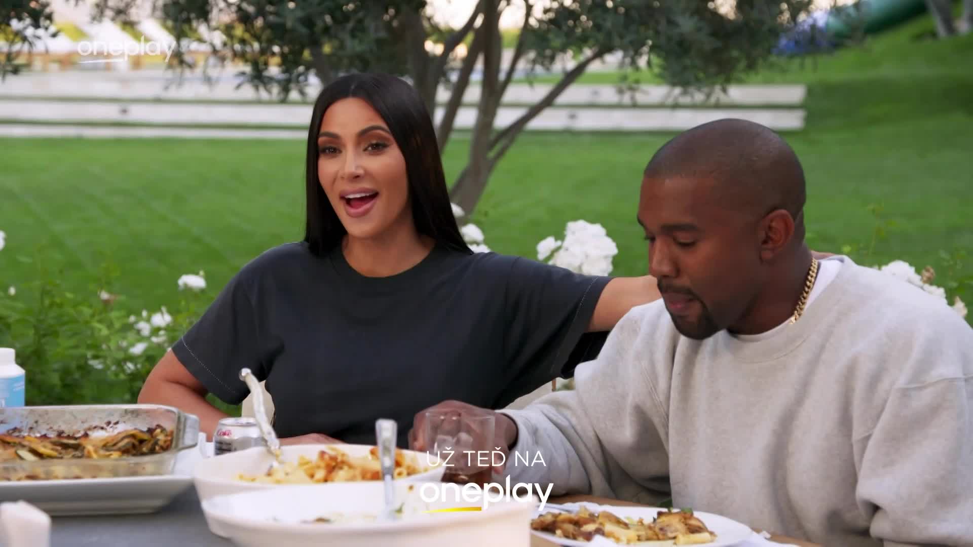 Klan se svléká z dokonalosti. Odhalte soukromí Kardashianových na Oneplay