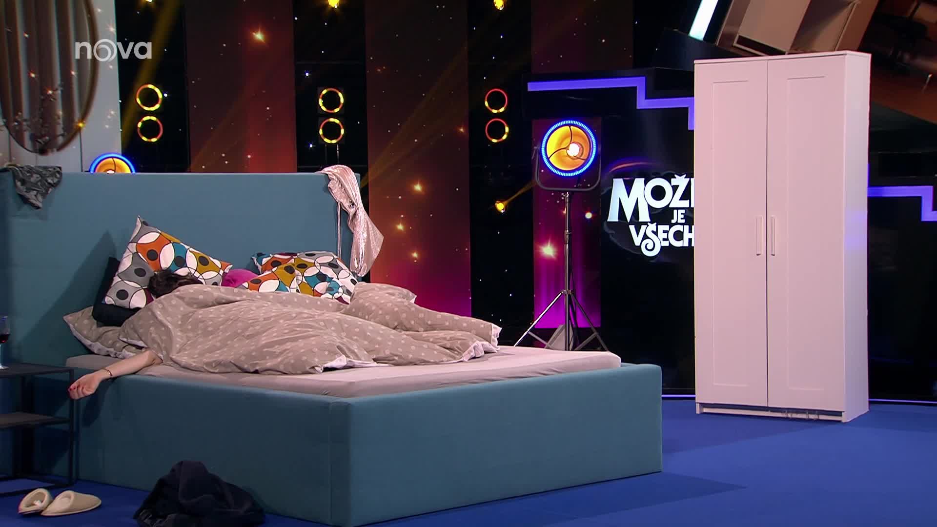 Překvapivé probuzení po první společné noci: Dangl se lekl Nesvačilové