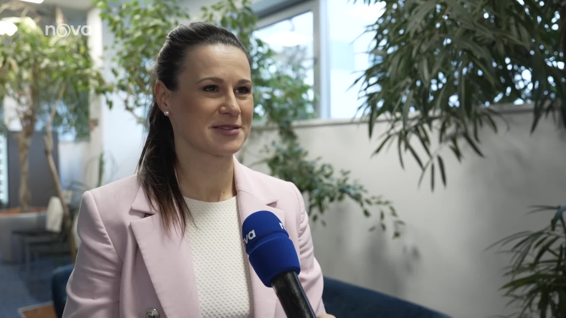 Vánoční zázrak na Nově: Moderátorka ukázala miminko