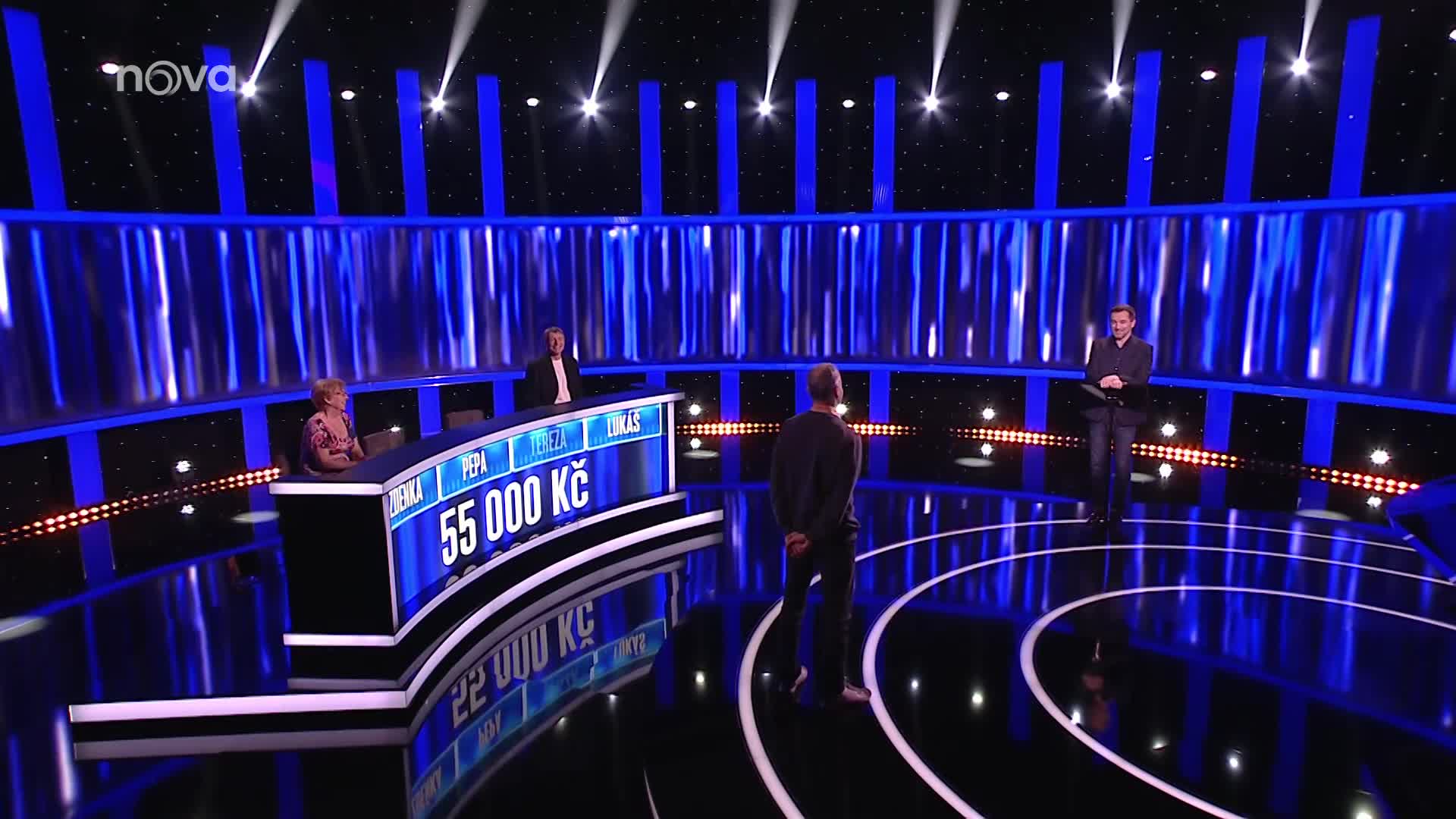 Pepa v Na lovu vyplazoval jazyk. Pak ho dal na špičku nosu