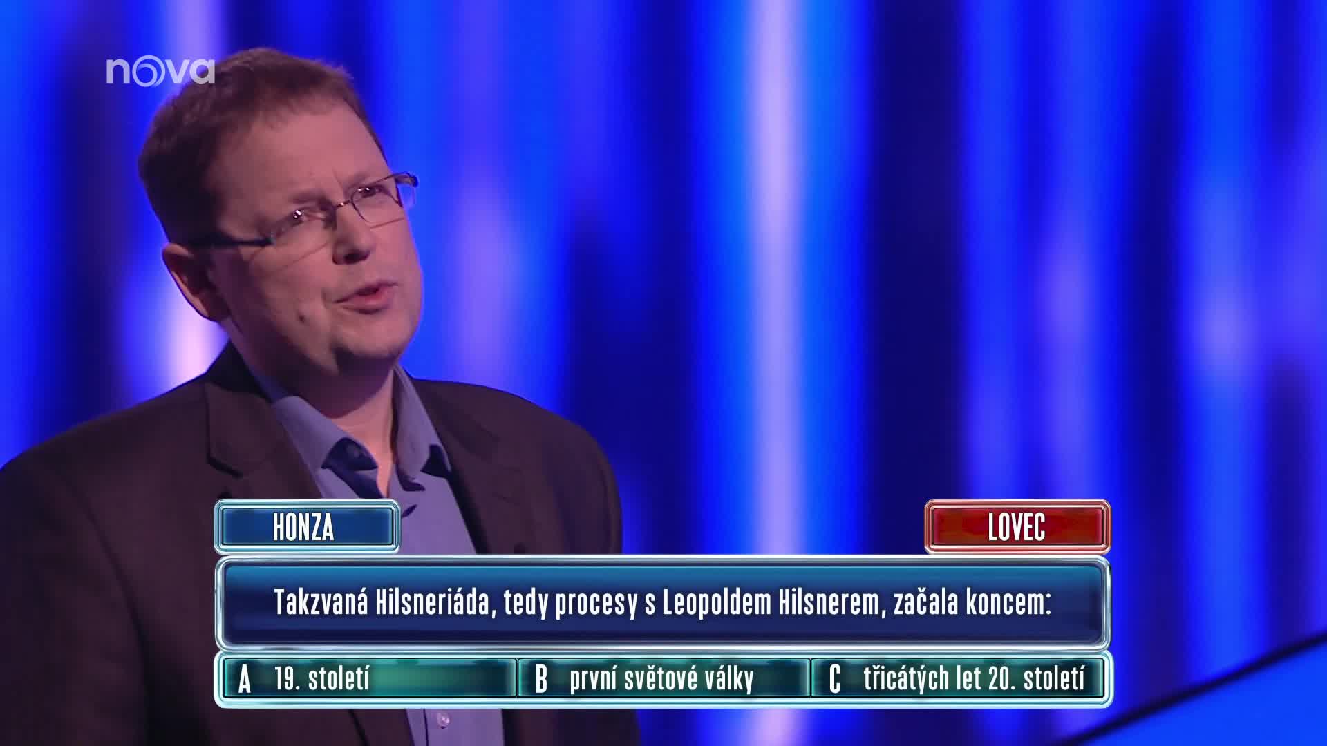 Sokol pustil Vševěda ze řetězu. Pak ho musel krotit