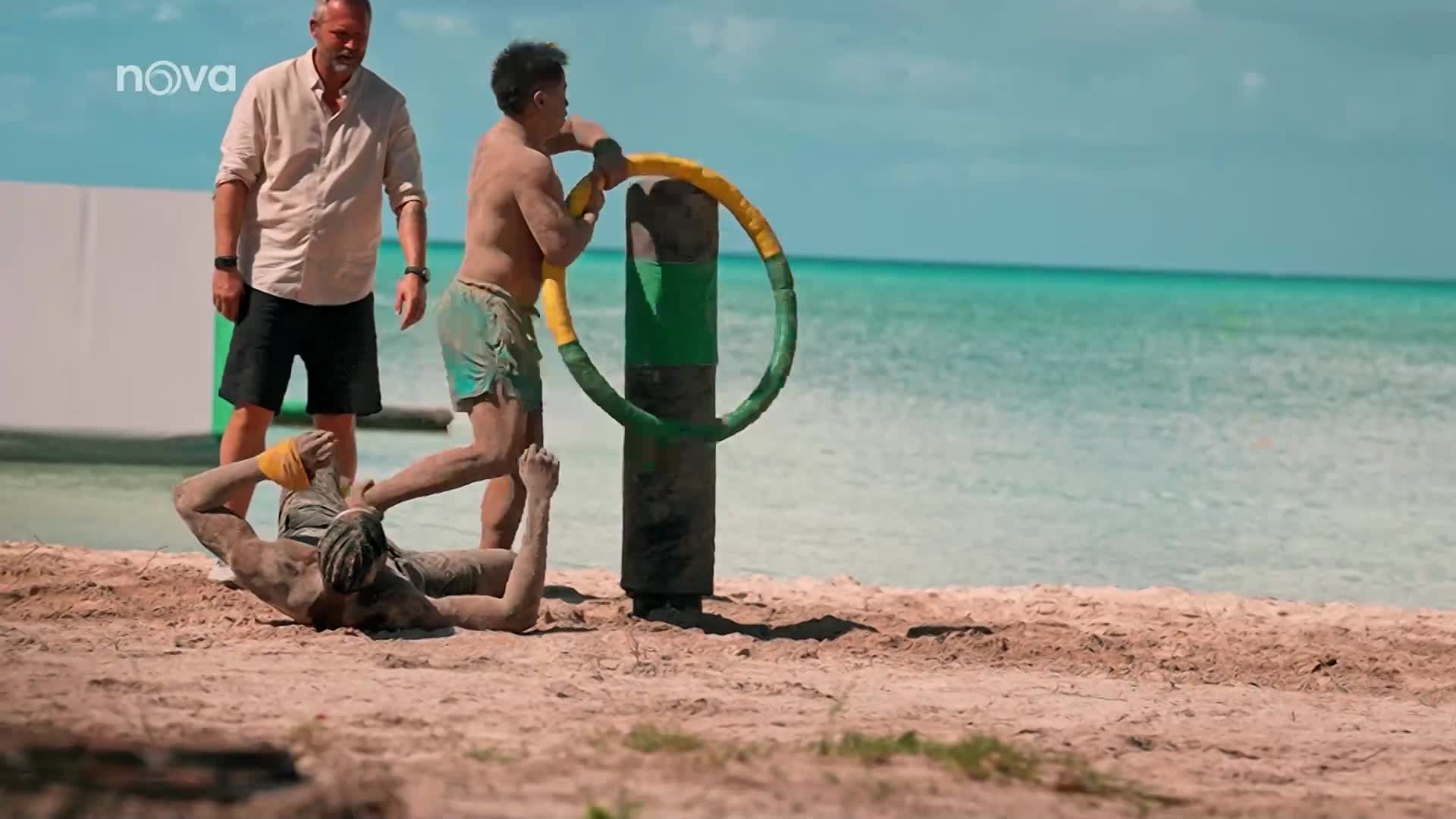 Drtivá porážka v Survivoru: Hrdinové přejeli Padouchy 5:0