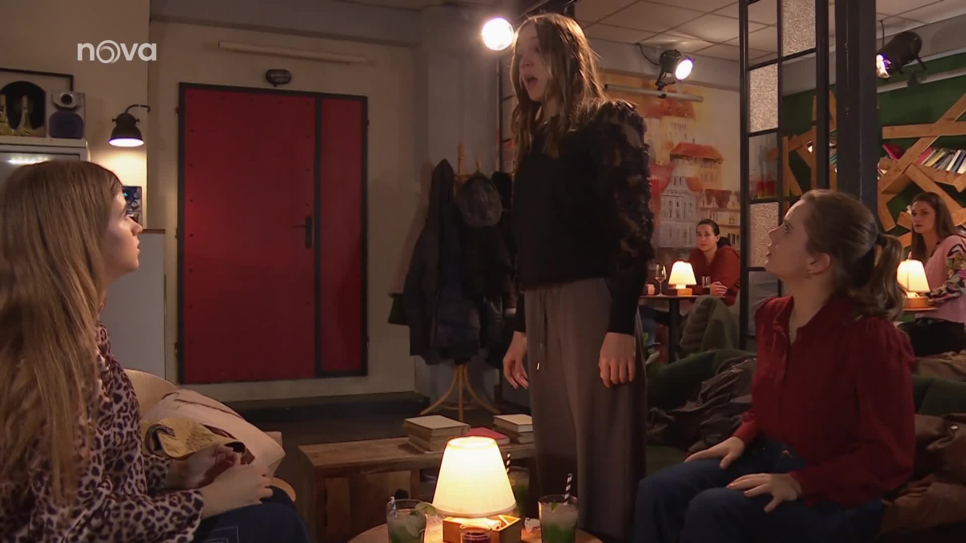 Žofka se sesype v Coolně. Z plesu má obrovské trauma
