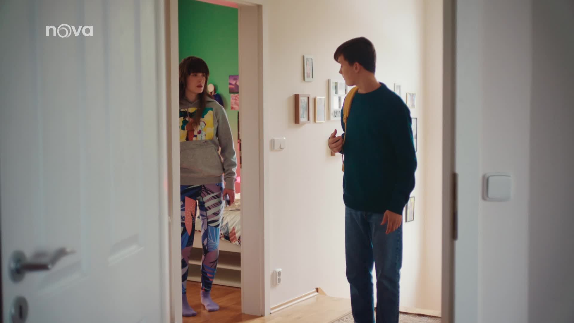 Sára Korbelová z nového seriálu Sex O´Clock: Proč předstírá, že je na holky?