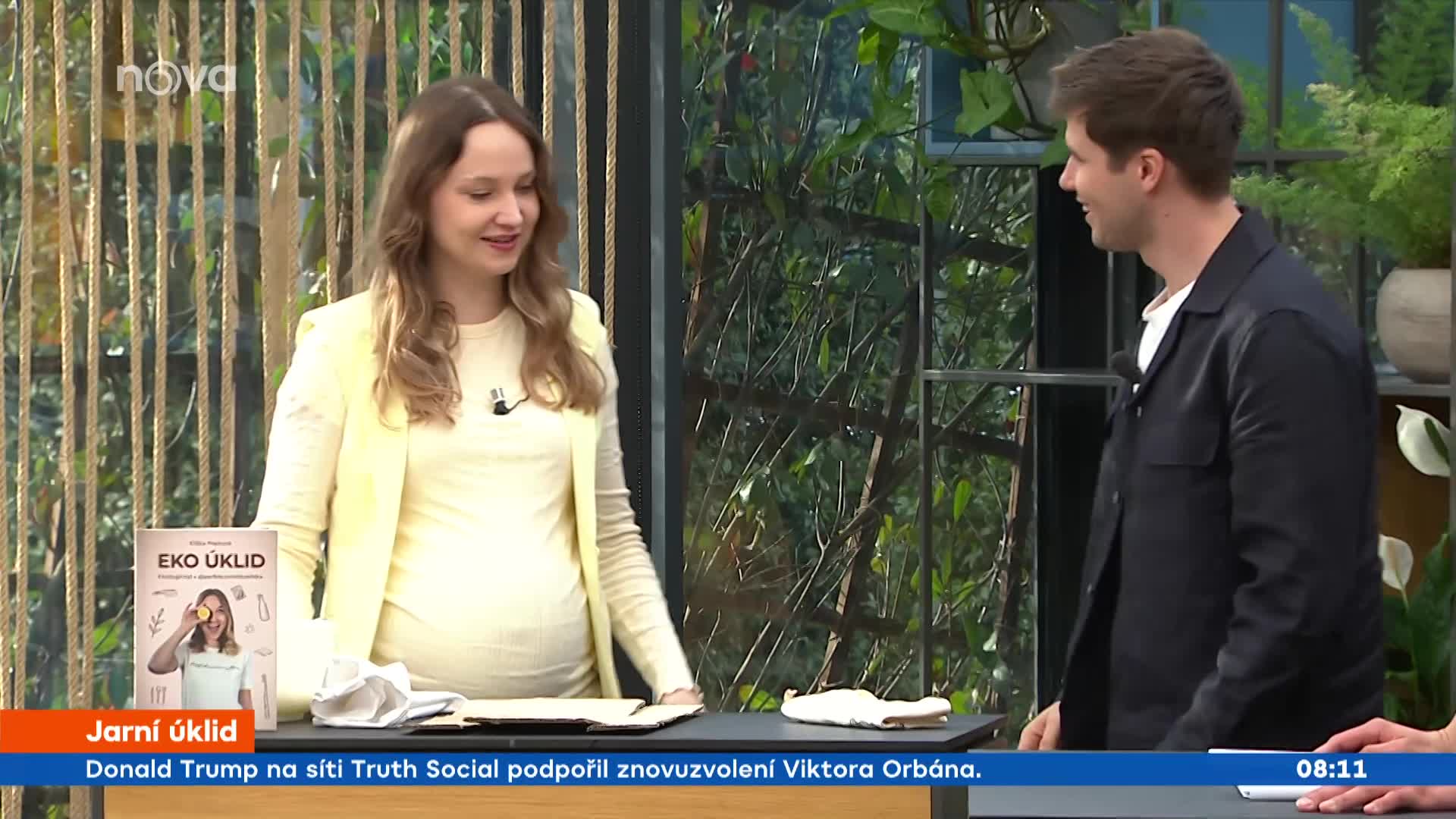 Ondřej Havel se naučil trik na skládání triček. Zvládnou ho i dcery