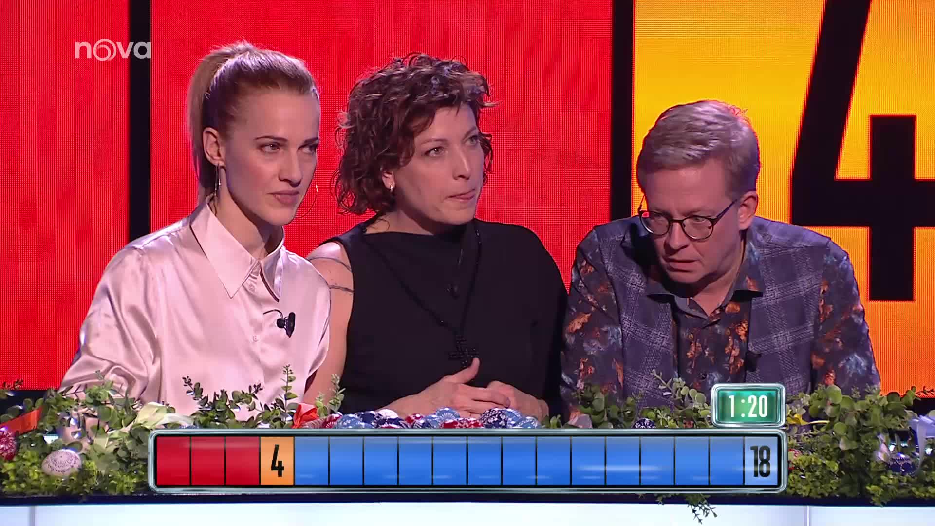 Kvízová dáma odehrála finále v kroji. Dokázala porazit hvězdný tým?