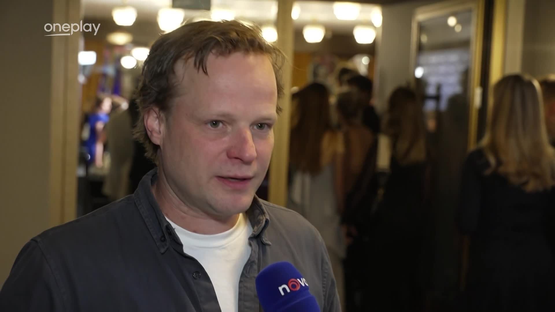 Kryštof Hádek jako první manžel Monyové. Kauzu zná z dětství