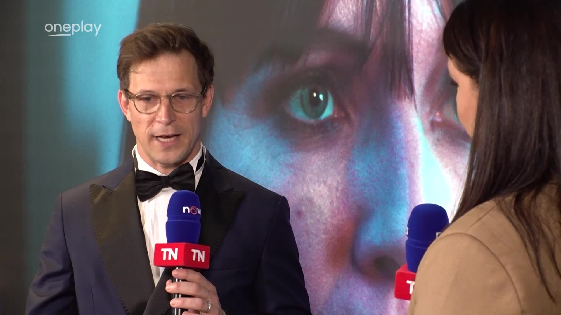 Rozhovor s hercem Igorem Orozovičem na předpremiéře Monyová