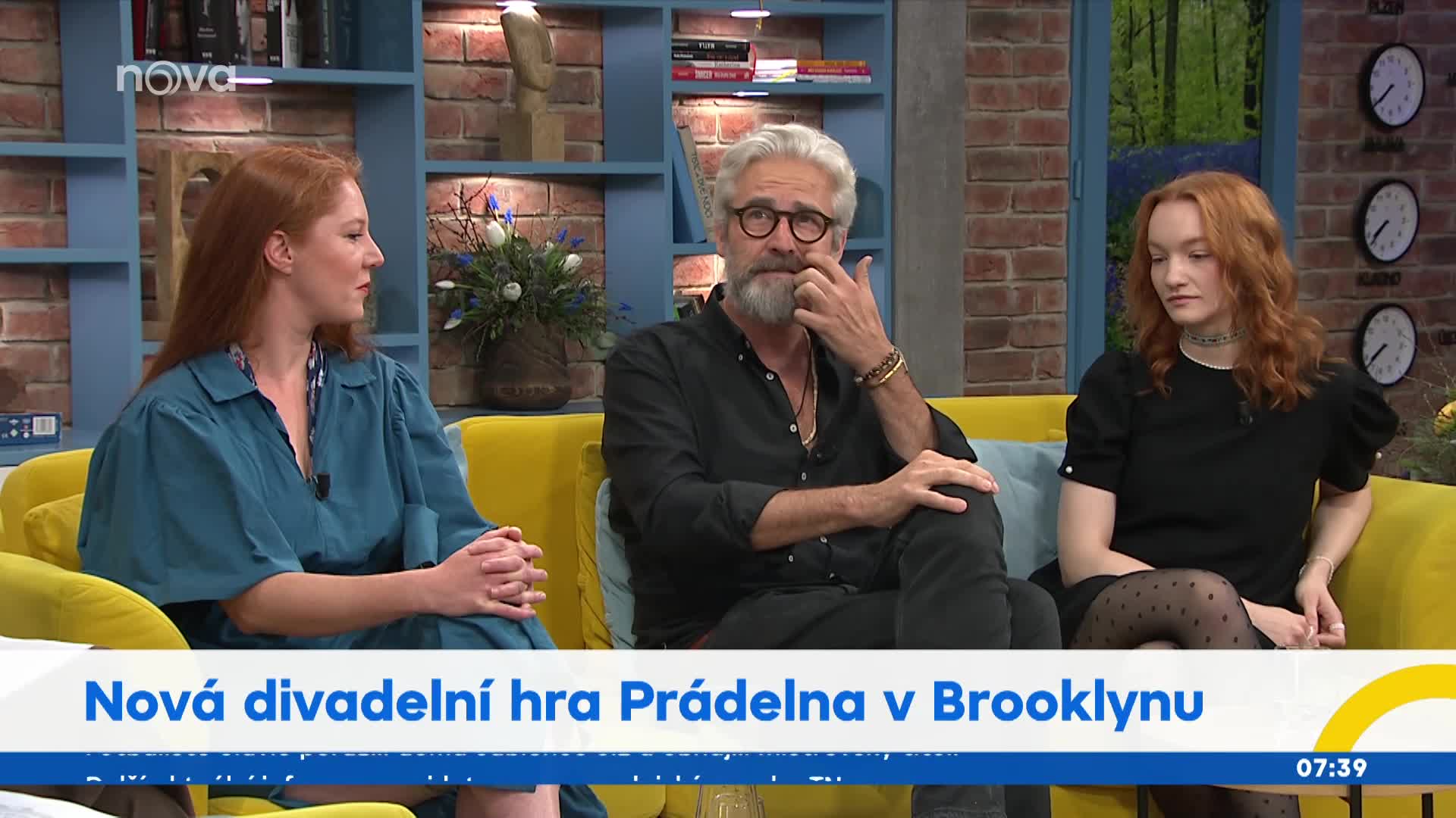 Zach září ve hře Prádelna v Brooklynu. Vhání slzy do očí
